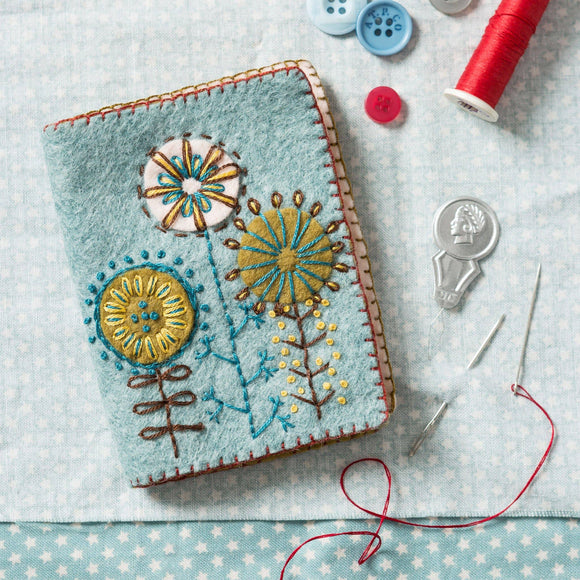 Corinne Lapierre Limited - Needle Case  Felt Craft Mini  Kit: English