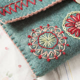 Corinne Lapierre Limited - Sewing Pouch Felt Craft Mini Kit: English