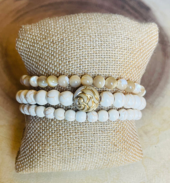 Cream Rose Beaded Bracelet