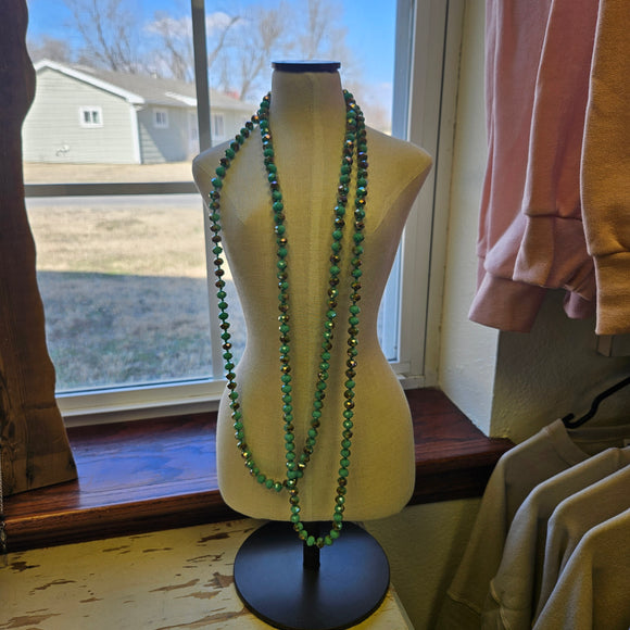 Green long necklace