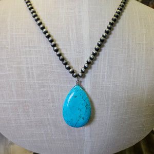 Beautiful Silver Beaded Necklace With Turquoise Pendant